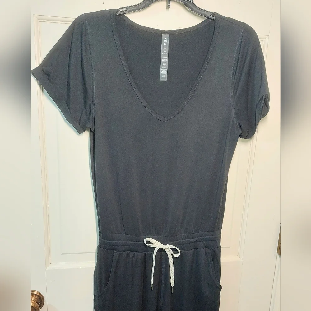 Vuori All Day Lux Black Jumpsuit, Size XS - Picture 3 of 11